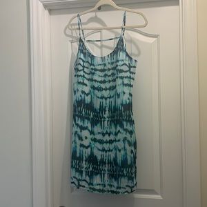 Beach dress that is lined